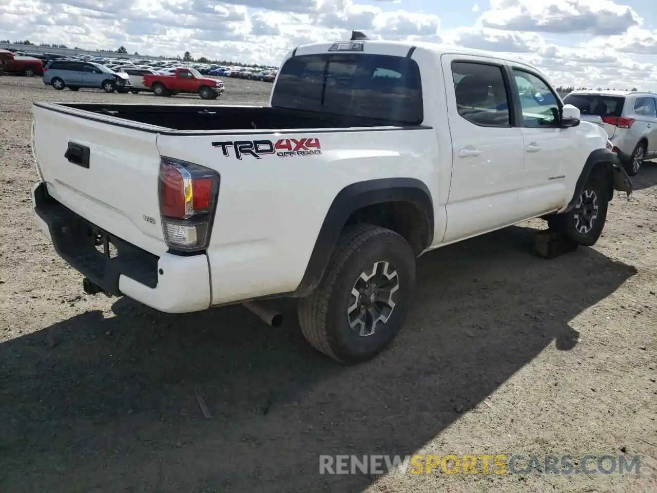 4 Photograph of a damaged car 3TMCZ5AN1MM399949 TOYOTA TACOMA 2021