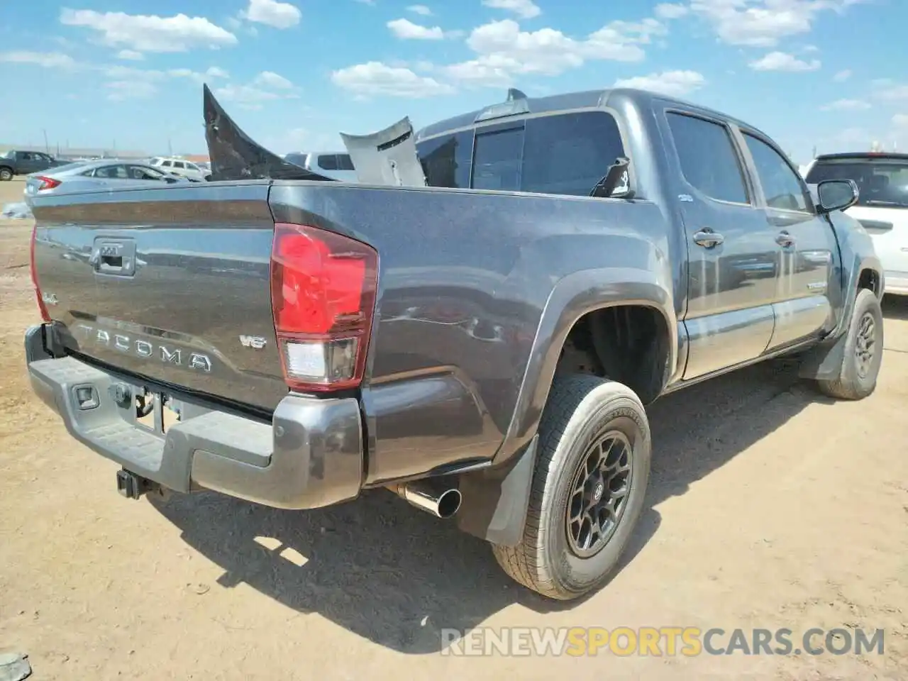 4 Photograph of a damaged car 3TMCZ5AN1MM400856 TOYOTA TACOMA 2021