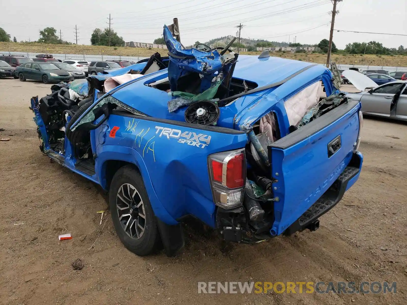 3 Photograph of a damaged car 3TMCZ5AN1MM401585 TOYOTA TACOMA 2021