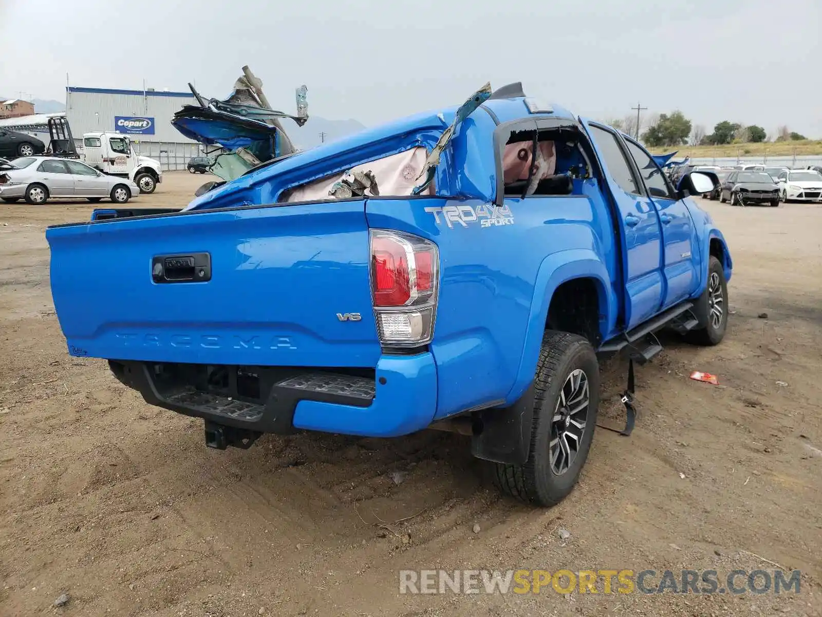 4 Photograph of a damaged car 3TMCZ5AN1MM401585 TOYOTA TACOMA 2021