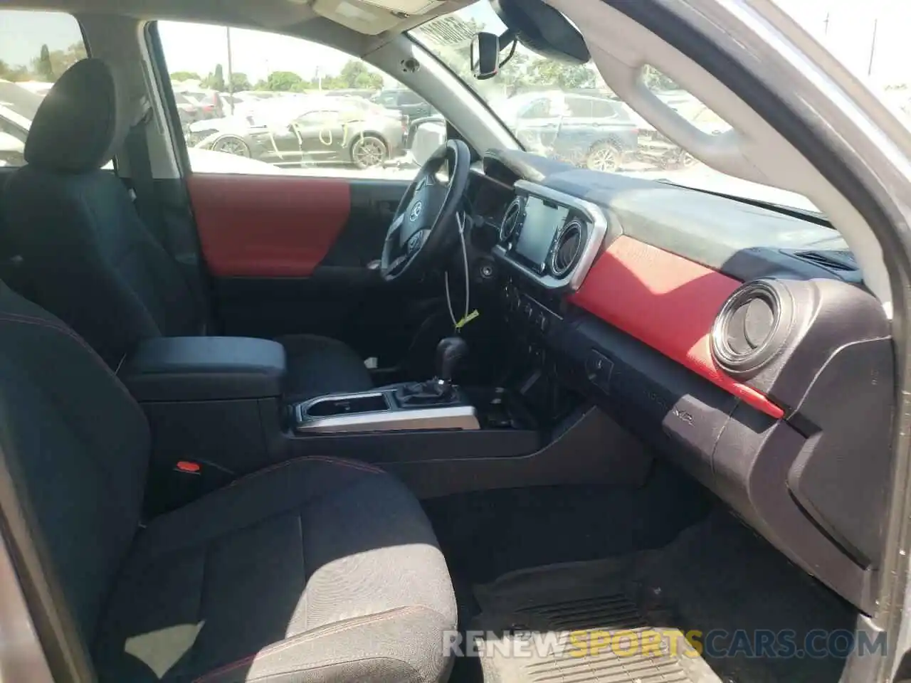 5 Photograph of a damaged car 3TMCZ5AN1MM402963 TOYOTA TACOMA 2021