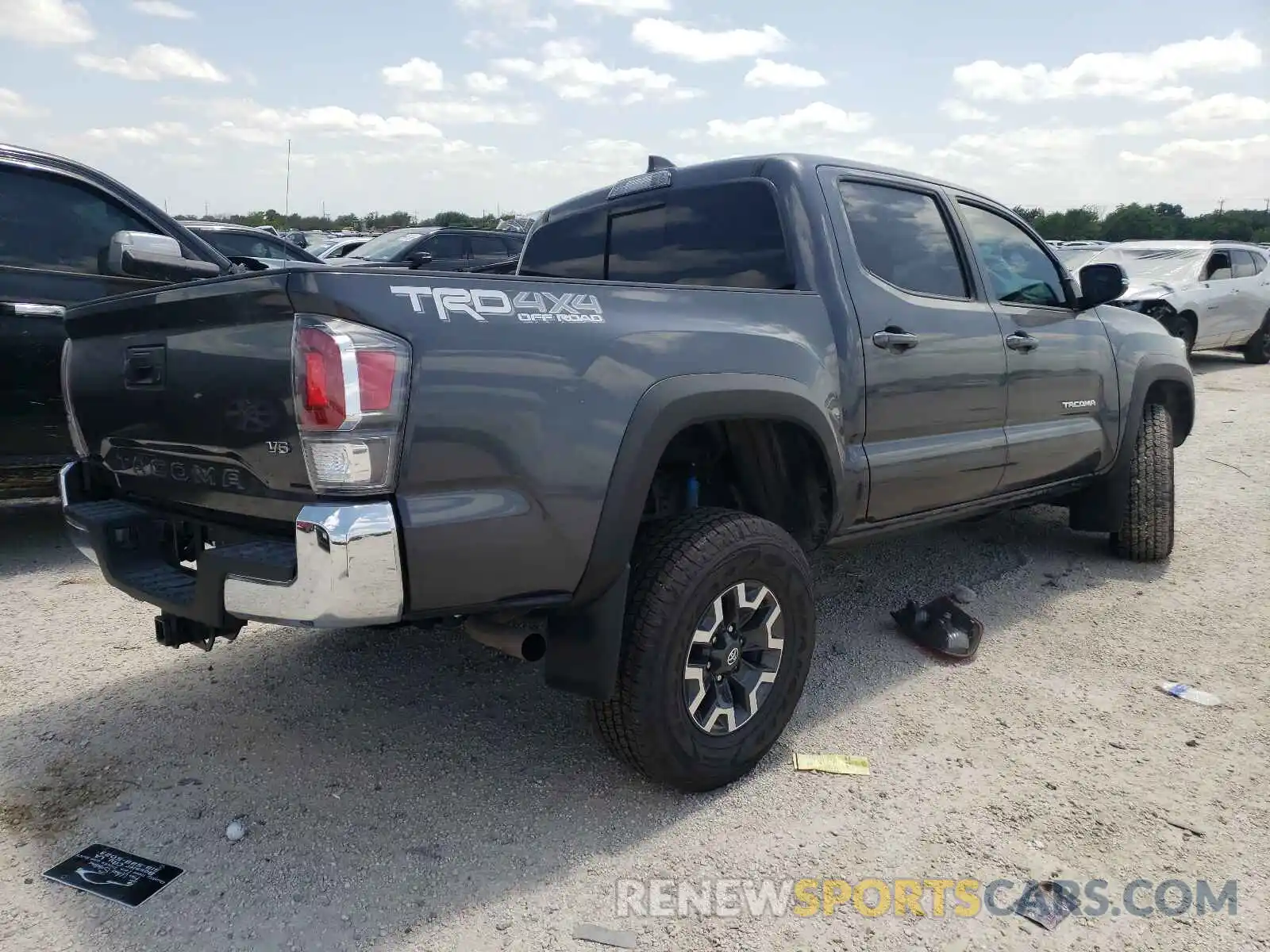 4 Photograph of a damaged car 3TMCZ5AN1MM405751 TOYOTA TACOMA 2021