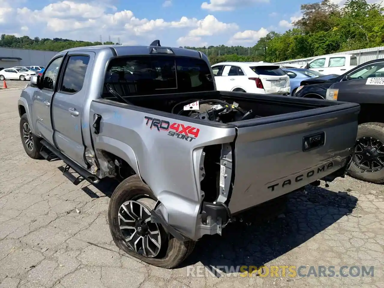 3 Фотография поврежденного автомобиля 3TMCZ5AN1MM408164 TOYOTA TACOMA 2021