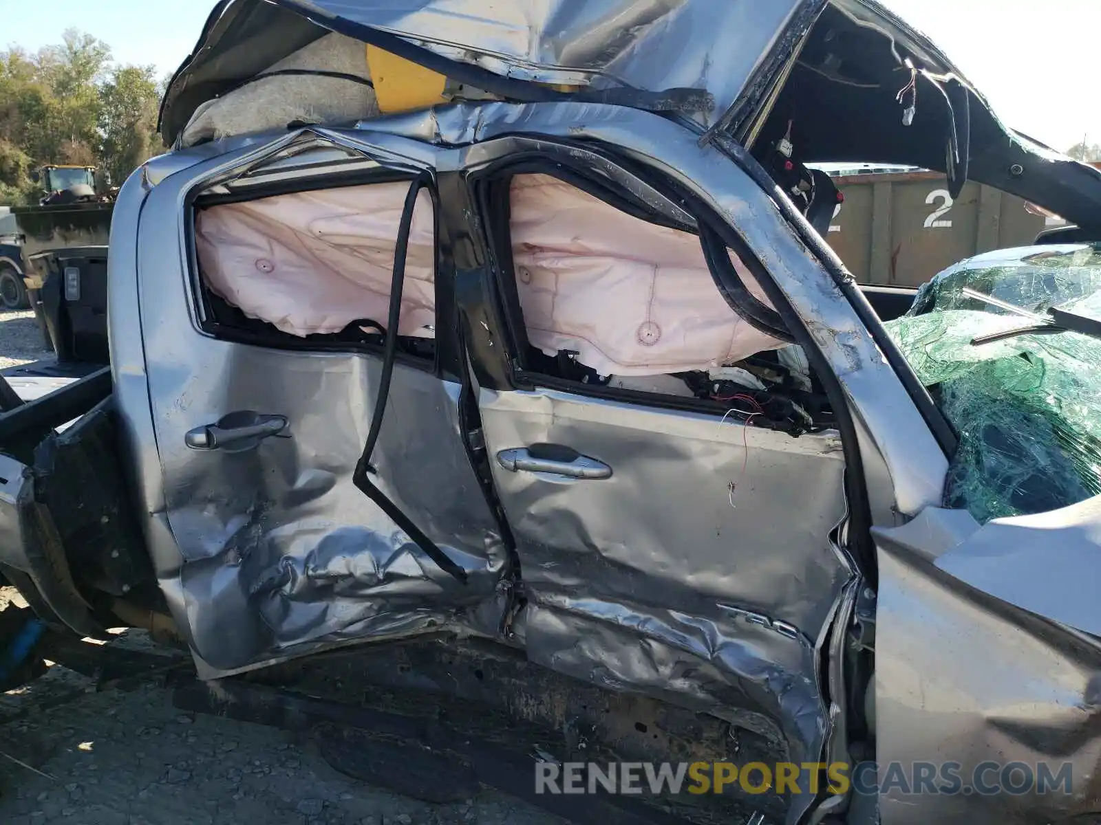 9 Photograph of a damaged car 3TMCZ5AN1MM415924 TOYOTA TACOMA 2021