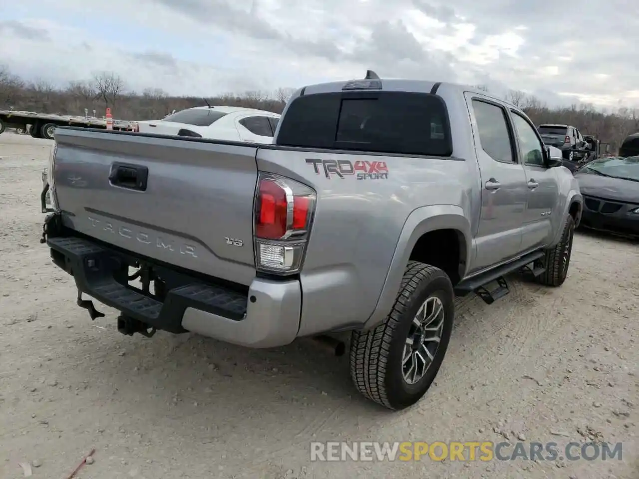 4 Photograph of a damaged car 3TMCZ5AN1MM432822 TOYOTA TACOMA 2021