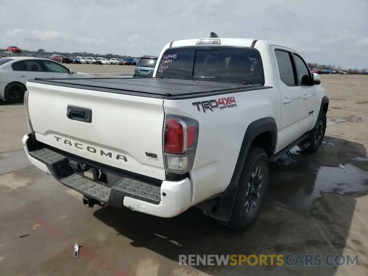 4 Фотография поврежденного автомобиля 3TMCZ5AN1MM435722 TOYOTA TACOMA 2021