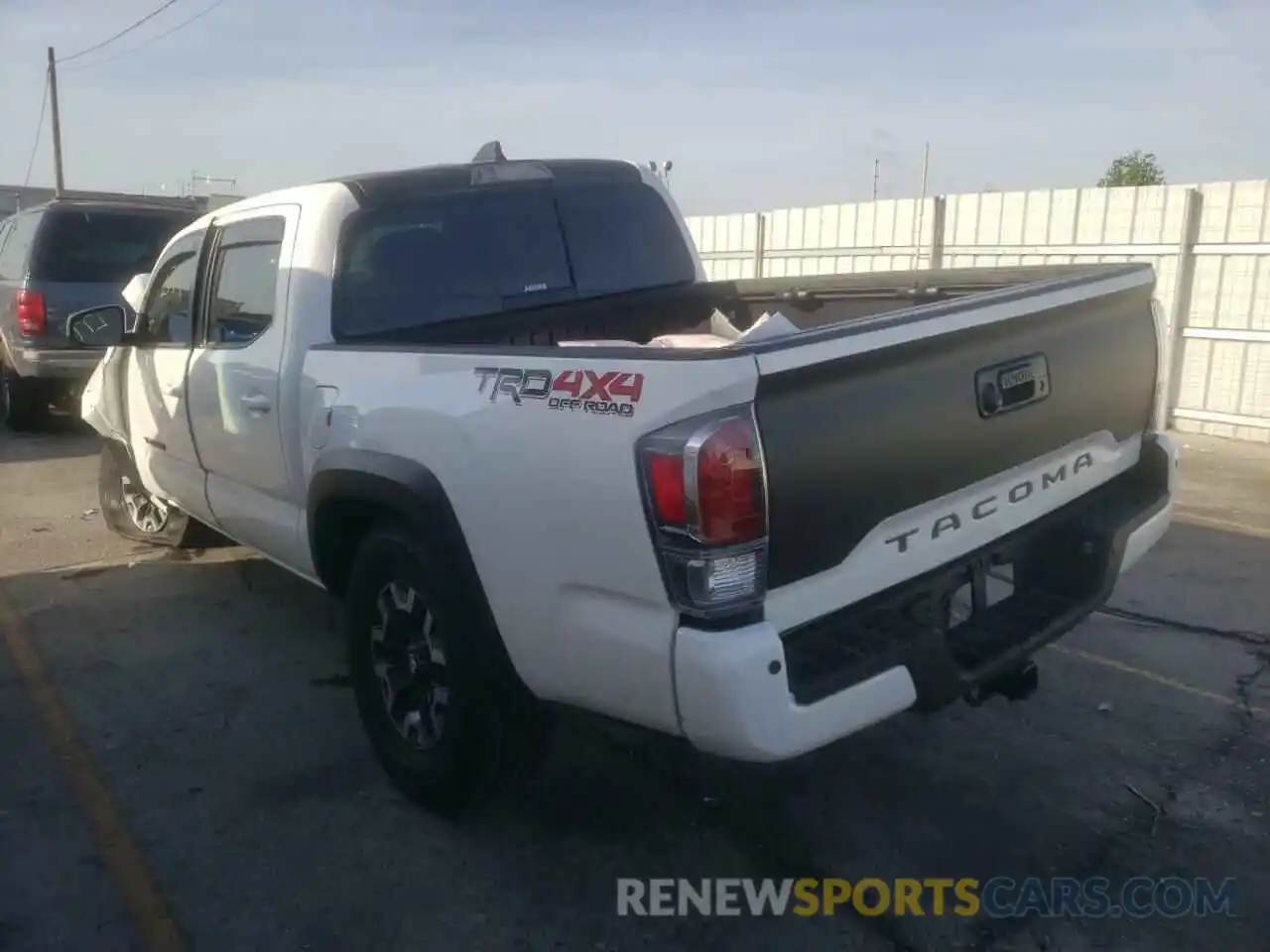 3 Photograph of a damaged car 3TMCZ5AN1MM440533 TOYOTA TACOMA 2021