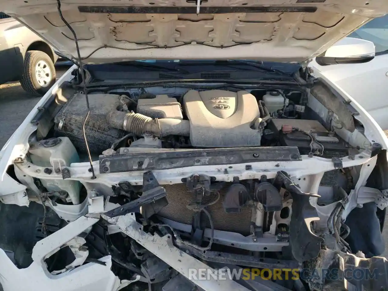 11 Photograph of a damaged car 3TMCZ5AN1MM444386 TOYOTA TACOMA 2021