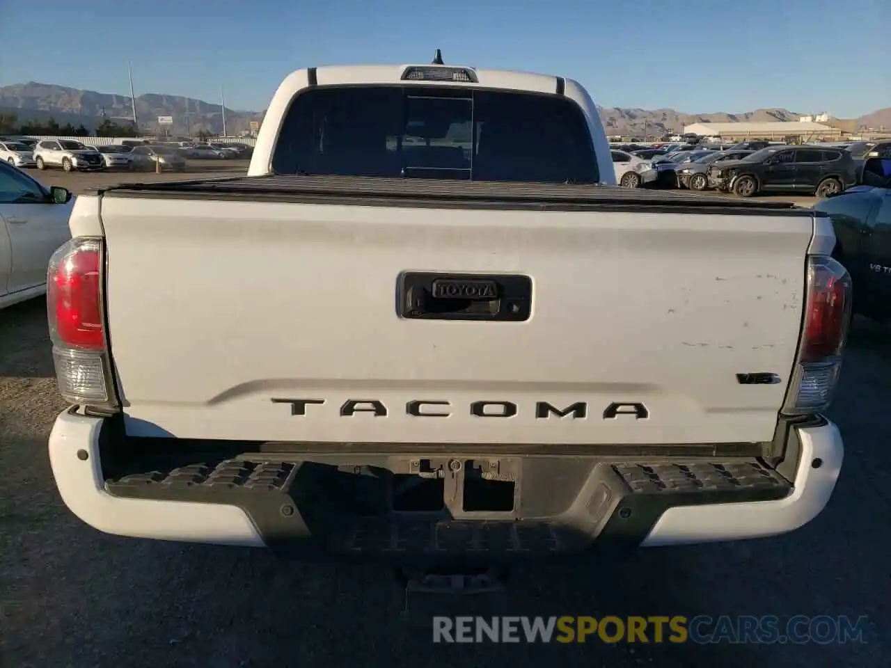 6 Photograph of a damaged car 3TMCZ5AN1MM444386 TOYOTA TACOMA 2021