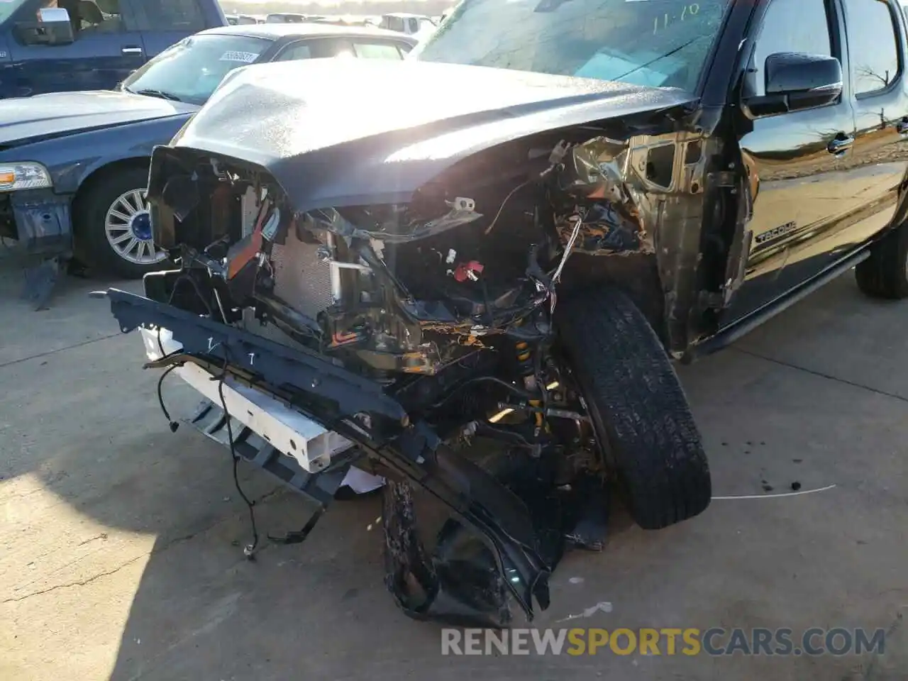 9 Photograph of a damaged car 3TMCZ5AN1MM450432 TOYOTA TACOMA 2021