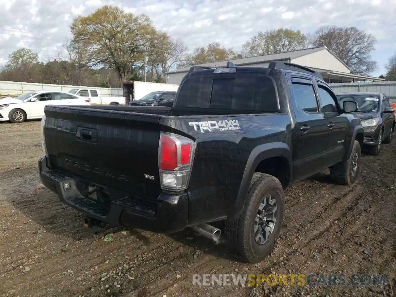 4 Photograph of a damaged car 3TMCZ5AN2MM370752 TOYOTA TACOMA 2021