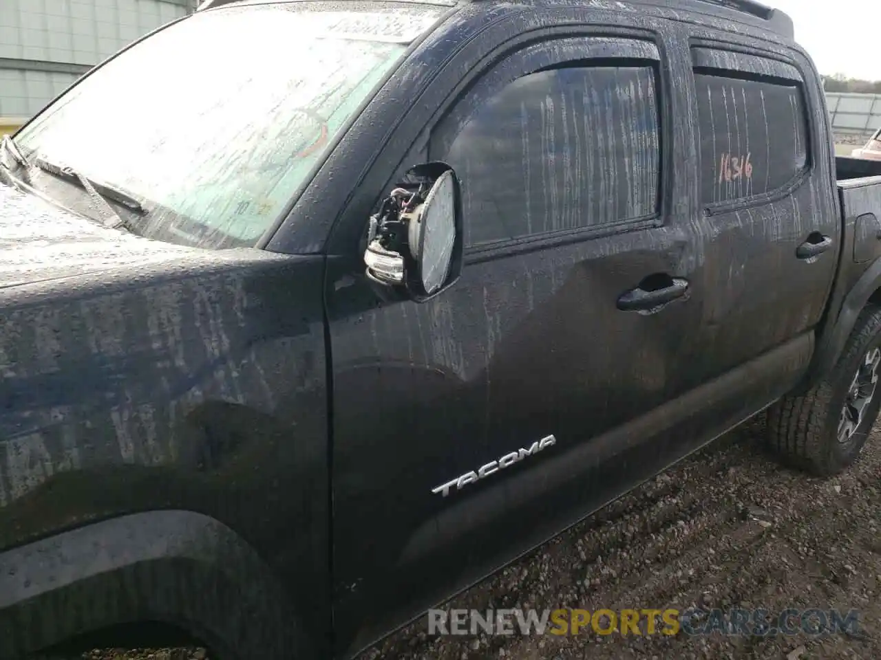 9 Photograph of a damaged car 3TMCZ5AN2MM370752 TOYOTA TACOMA 2021