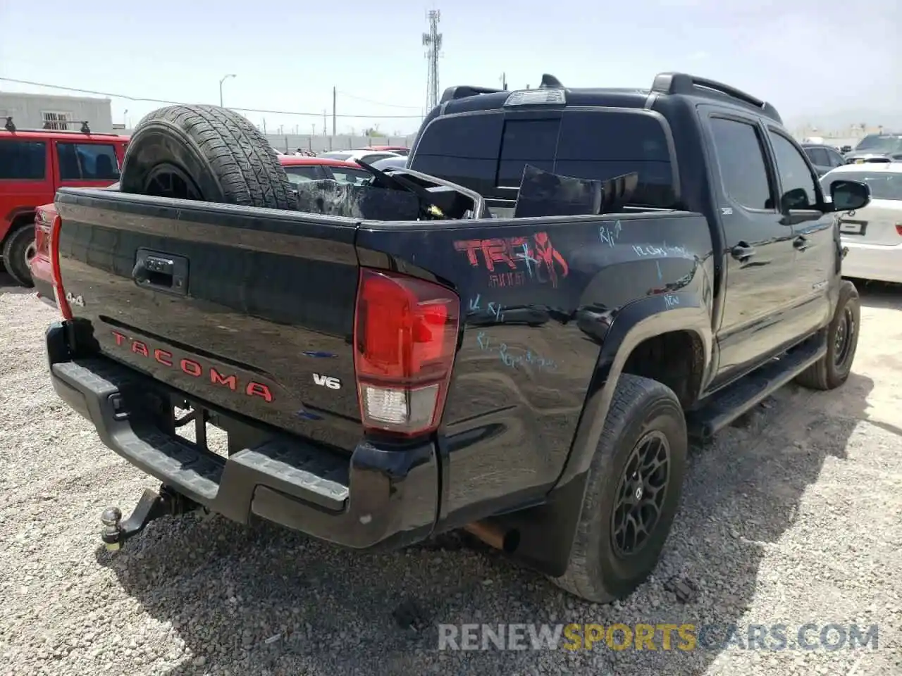 4 Photograph of a damaged car 3TMCZ5AN2MM372193 TOYOTA TACOMA 2021