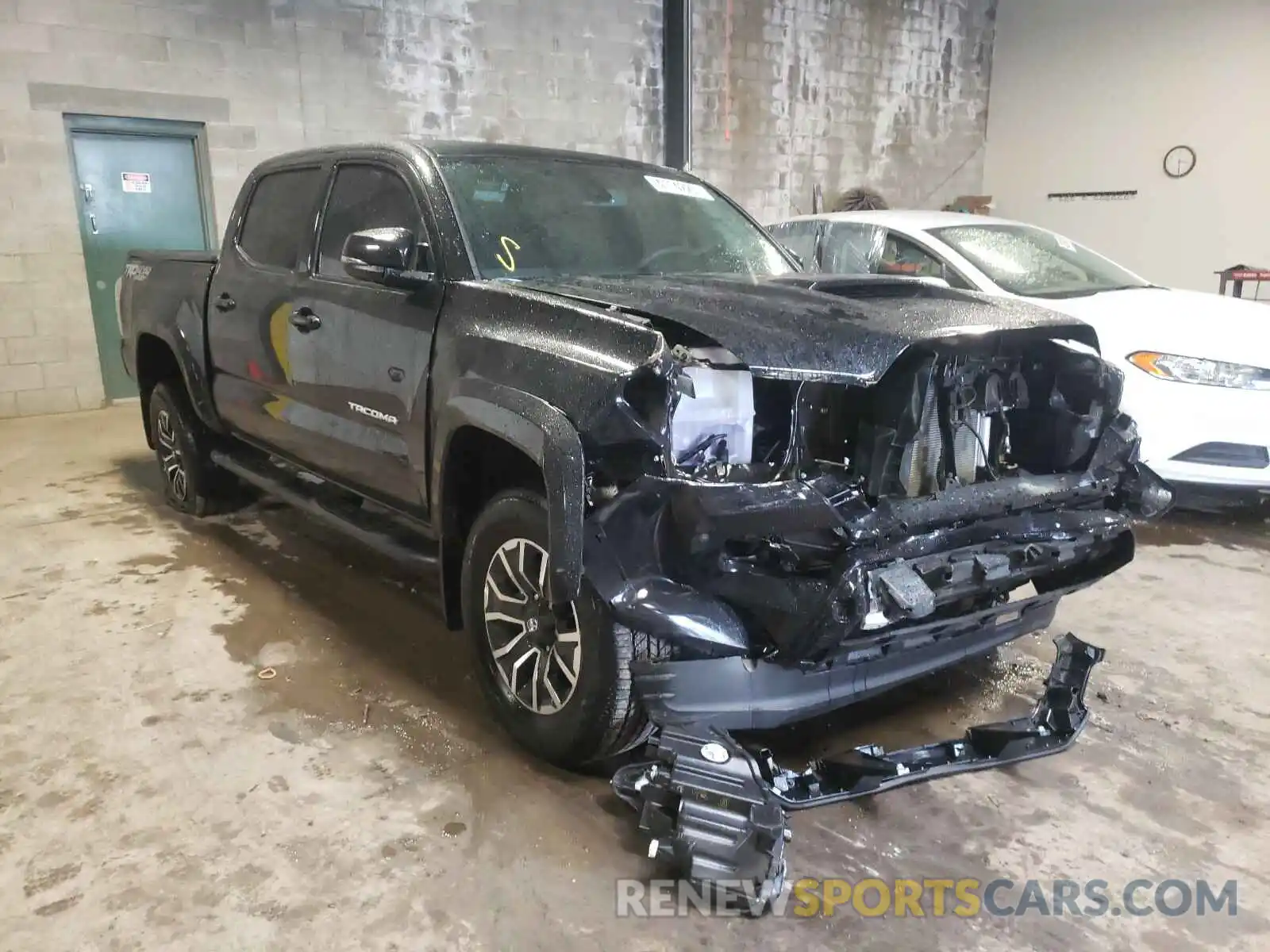 1 Photograph of a damaged car 3TMCZ5AN2MM373957 TOYOTA TACOMA 2021