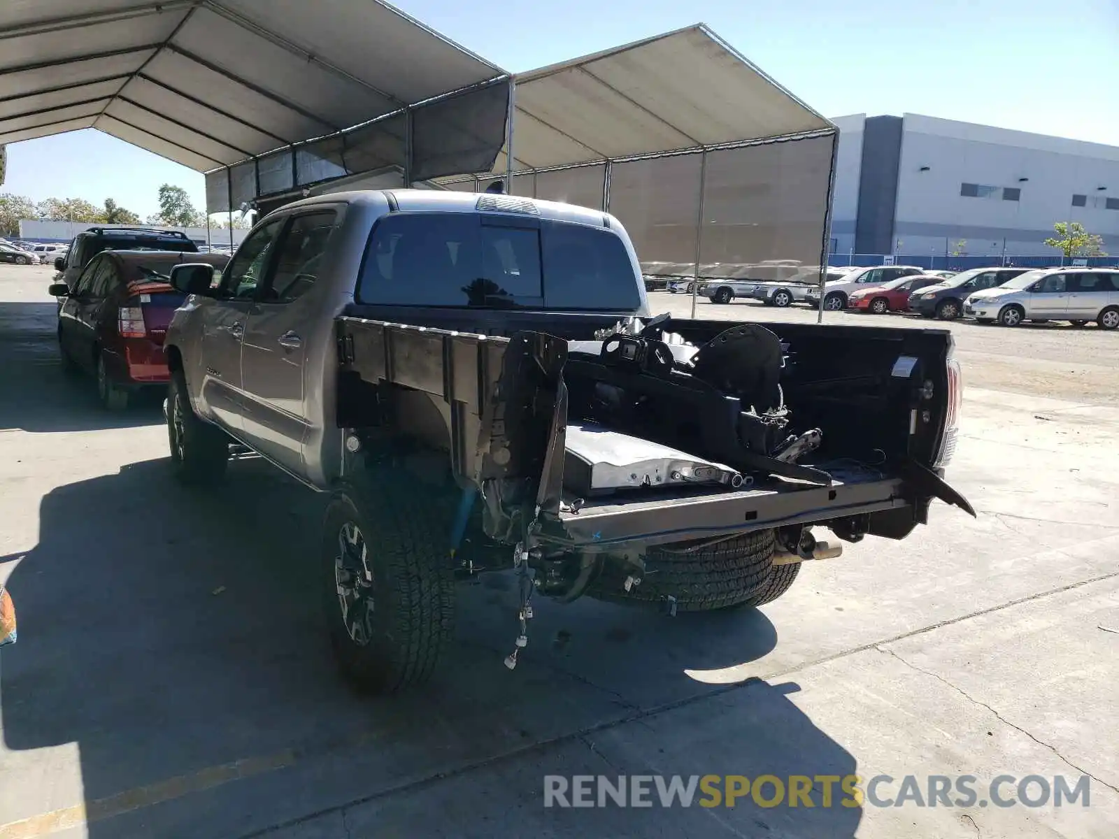 3 Photograph of a damaged car 3TMCZ5AN2MM375014 TOYOTA TACOMA 2021