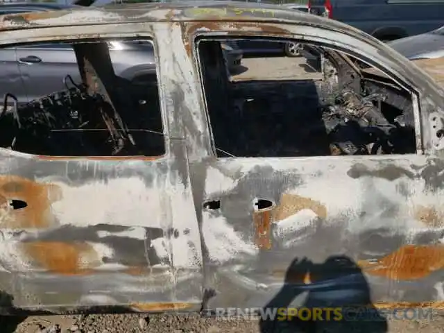 9 Photograph of a damaged car 3TMCZ5AN2MM376812 TOYOTA TACOMA 2021