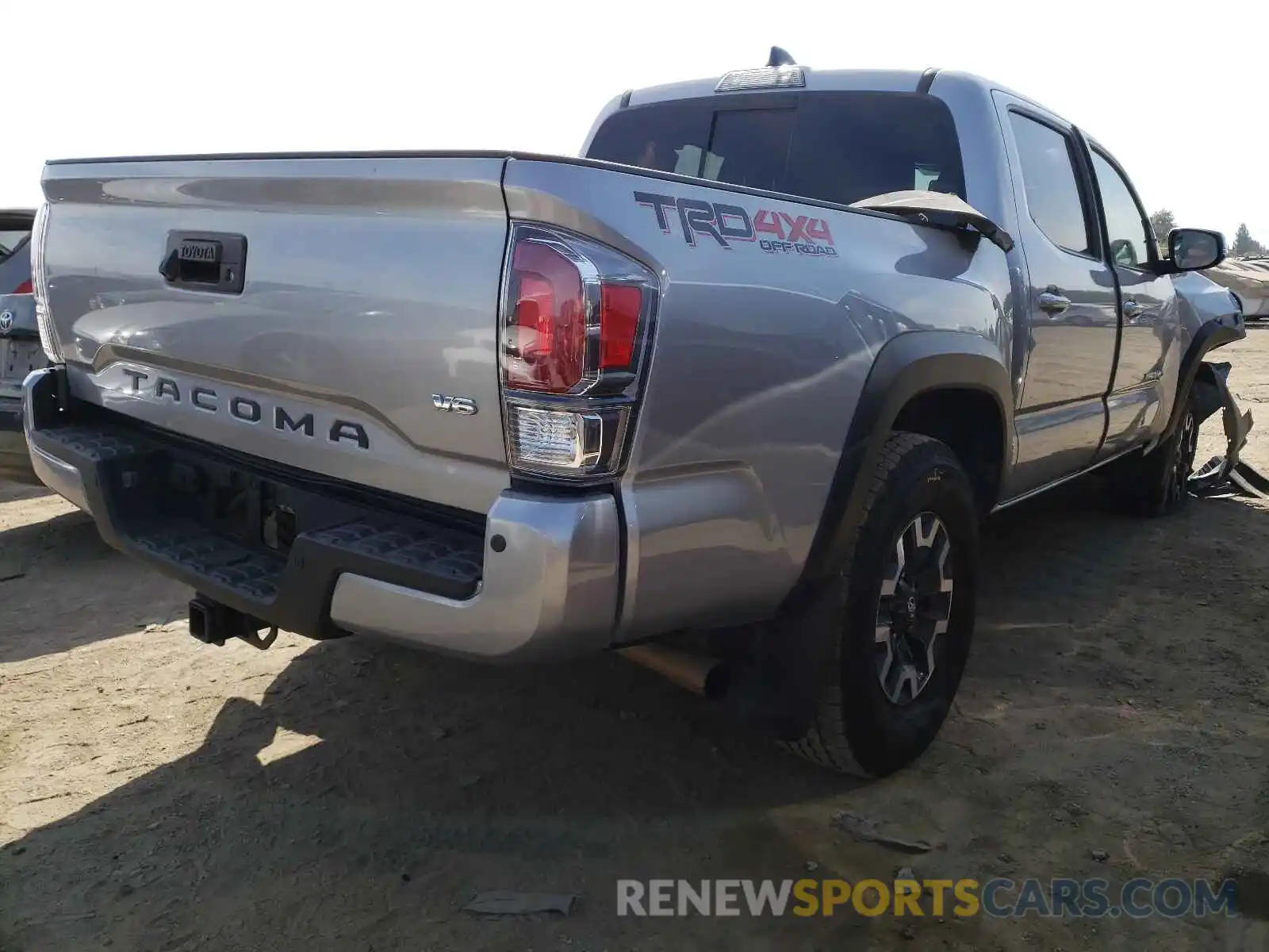 4 Photograph of a damaged car 3TMCZ5AN2MM380360 TOYOTA TACOMA 2021