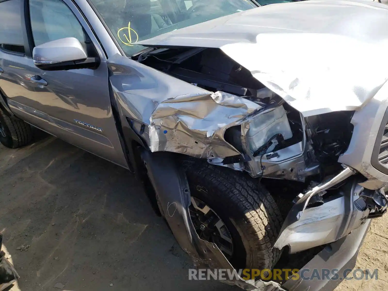 9 Photograph of a damaged car 3TMCZ5AN2MM380360 TOYOTA TACOMA 2021