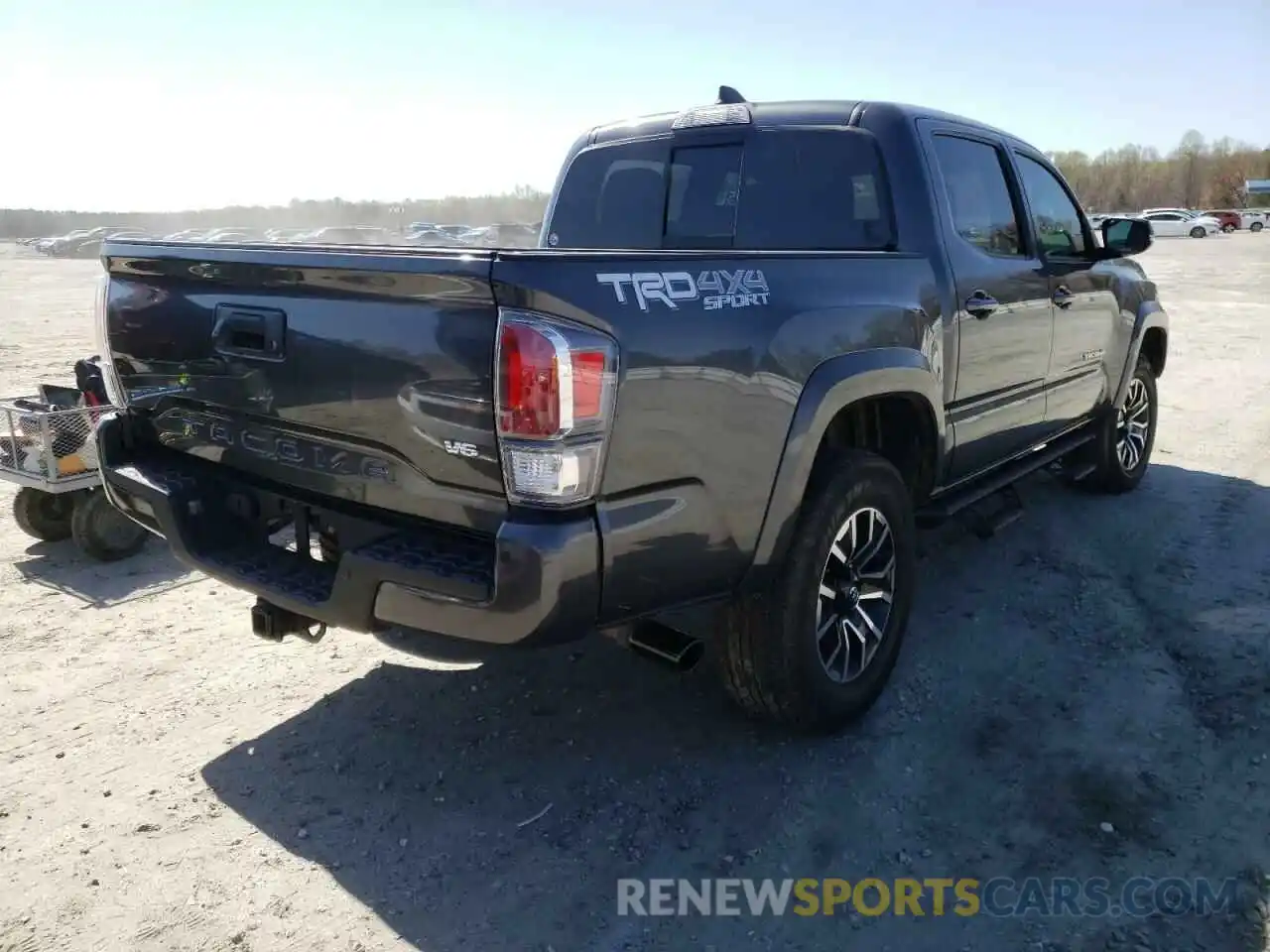 4 Photograph of a damaged car 3TMCZ5AN2MM381699 TOYOTA TACOMA 2021