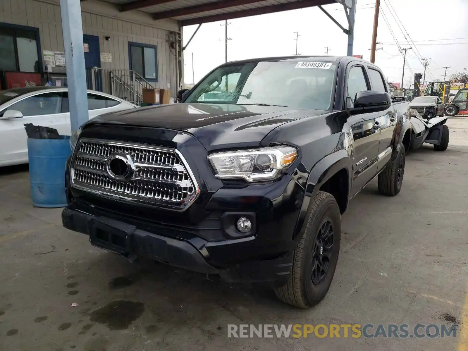 2 Photograph of a damaged car 3TMCZ5AN2MM381721 TOYOTA TACOMA 2021