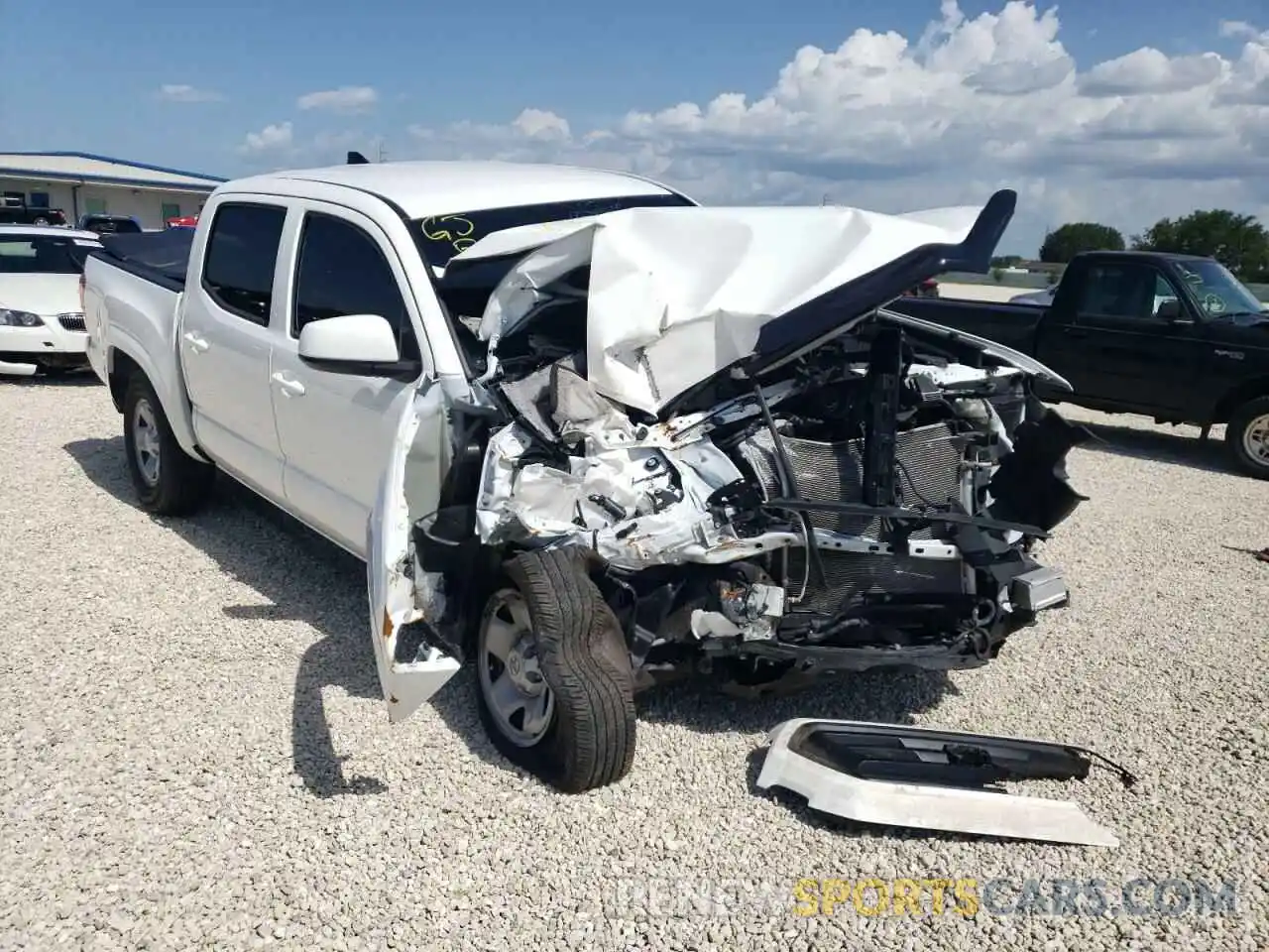 1 Photograph of a damaged car 3TMCZ5AN2MM393951 TOYOTA TACOMA 2021