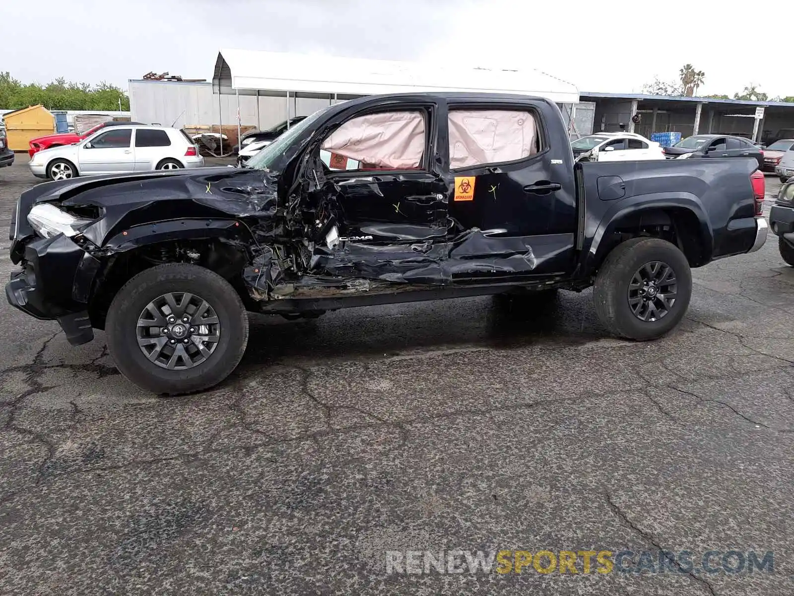 9 Photograph of a damaged car 3TMCZ5AN2MM411493 TOYOTA TACOMA 2021