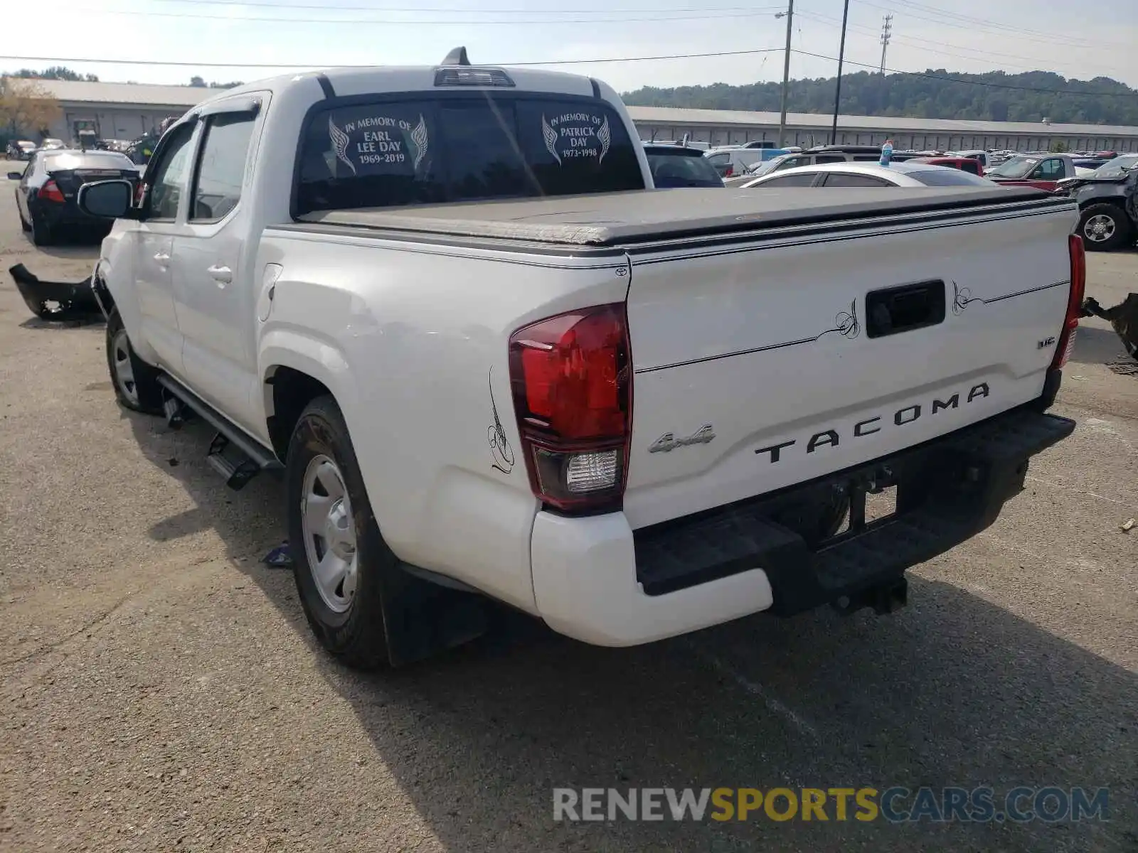 3 Photograph of a damaged car 3TMCZ5AN2MM421019 TOYOTA TACOMA 2021