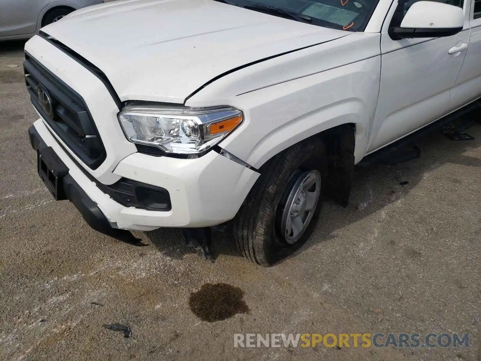 9 Photograph of a damaged car 3TMCZ5AN2MM421019 TOYOTA TACOMA 2021