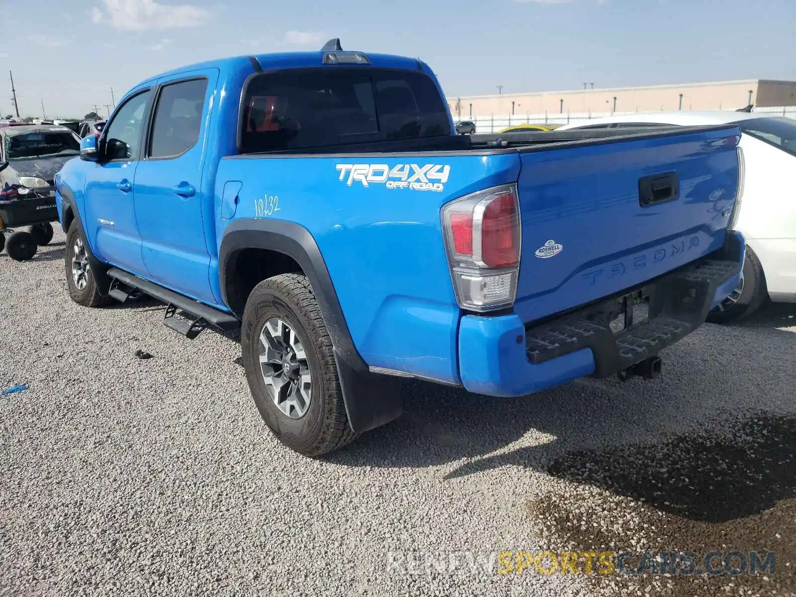 3 Photograph of a damaged car 3TMCZ5AN2MM422476 TOYOTA TACOMA 2021