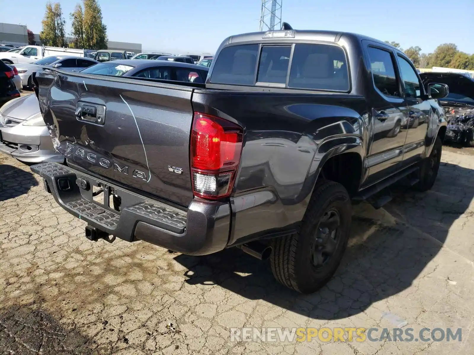 4 Photograph of a damaged car 3TMCZ5AN2MM427418 TOYOTA TACOMA 2021