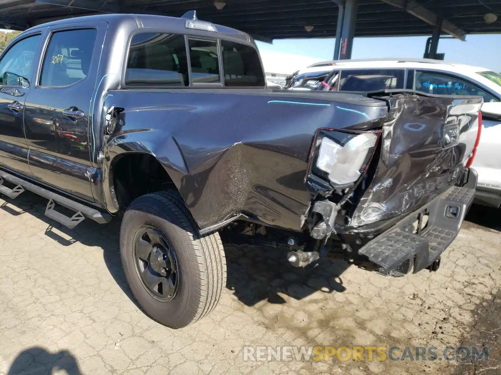 9 Photograph of a damaged car 3TMCZ5AN2MM427418 TOYOTA TACOMA 2021