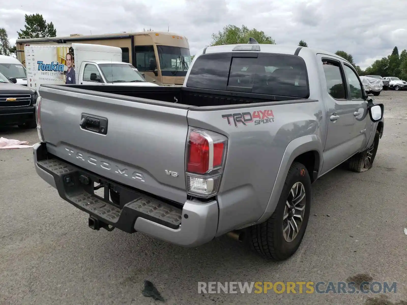 4 Photograph of a damaged car 3TMCZ5AN2MM428455 TOYOTA TACOMA 2021