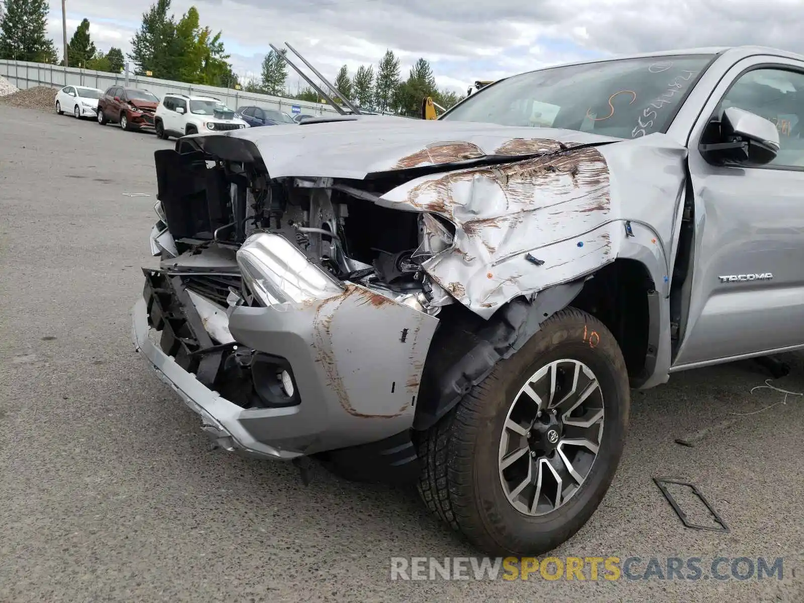 9 Photograph of a damaged car 3TMCZ5AN2MM428455 TOYOTA TACOMA 2021