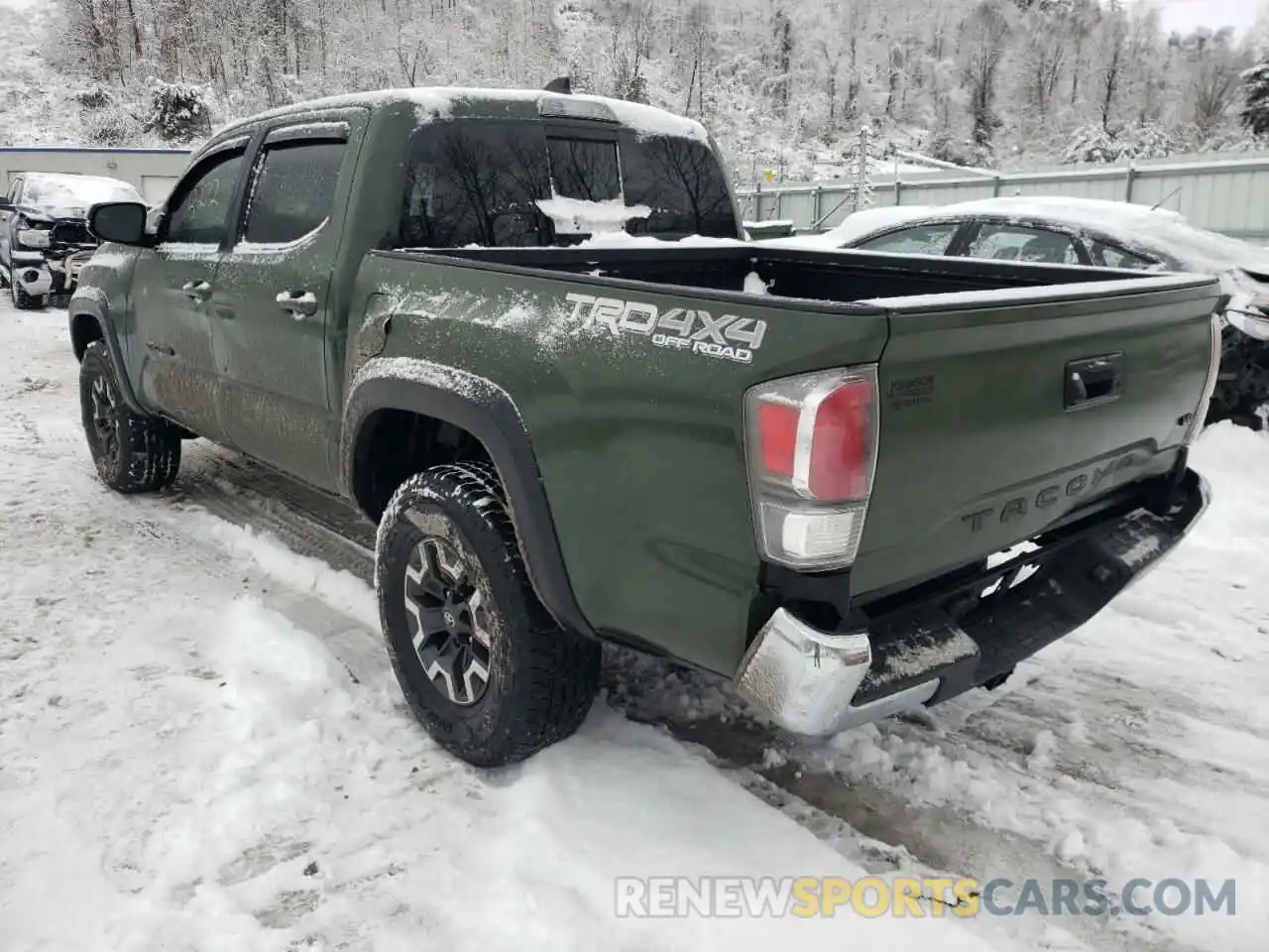 3 Photograph of a damaged car 3TMCZ5AN2MM435826 TOYOTA TACOMA 2021