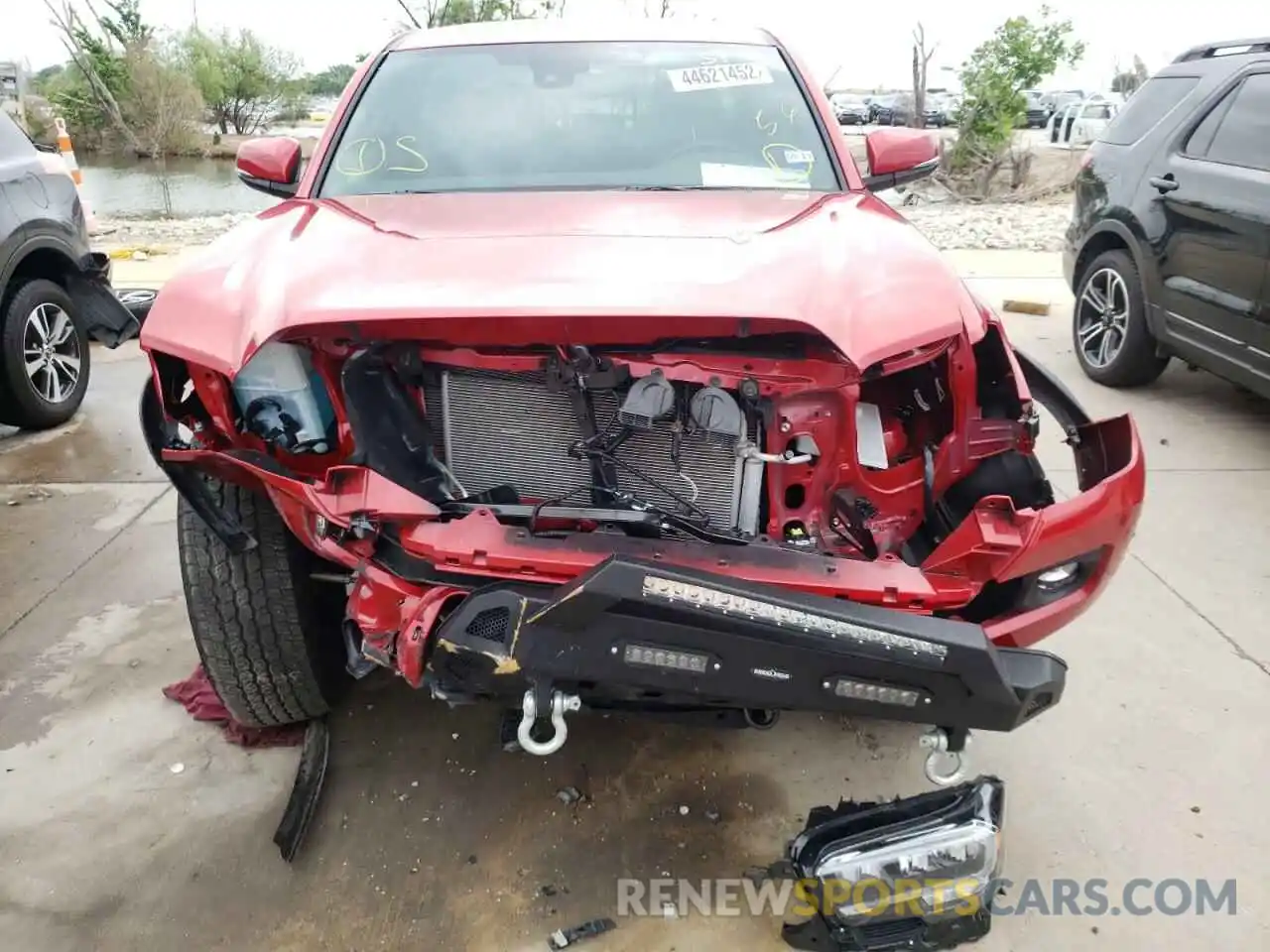 9 Photograph of a damaged car 3TMCZ5AN2MM446390 TOYOTA TACOMA 2021