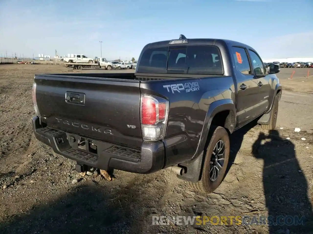 4 Photograph of a damaged car 3TMCZ5AN3MM372199 TOYOTA TACOMA 2021