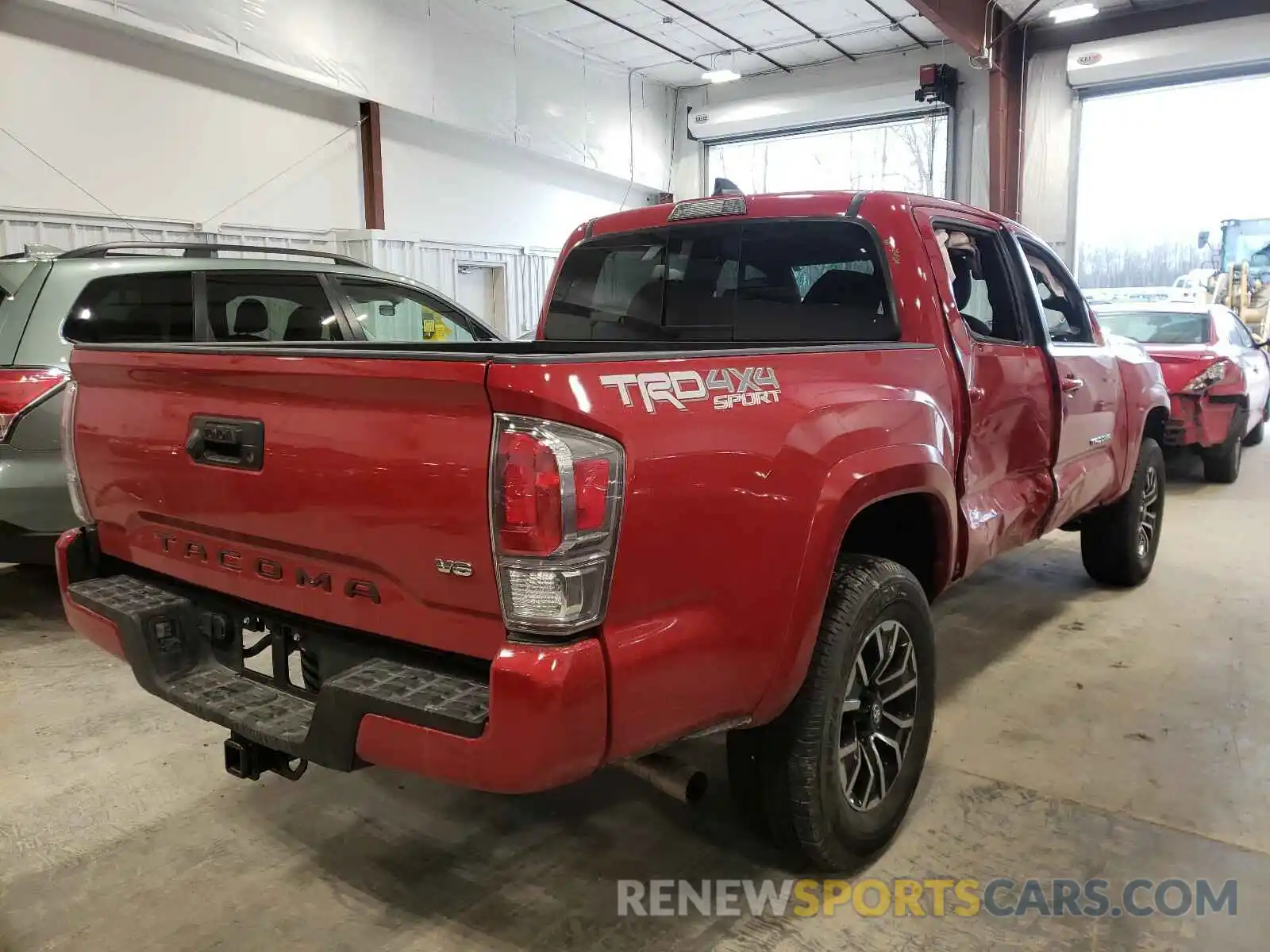 4 Photograph of a damaged car 3TMCZ5AN3MM372798 TOYOTA TACOMA 2021