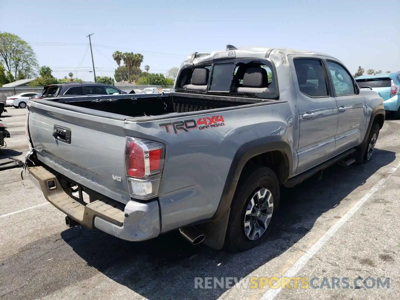 4 Photograph of a damaged car 3TMCZ5AN3MM382280 TOYOTA TACOMA 2021