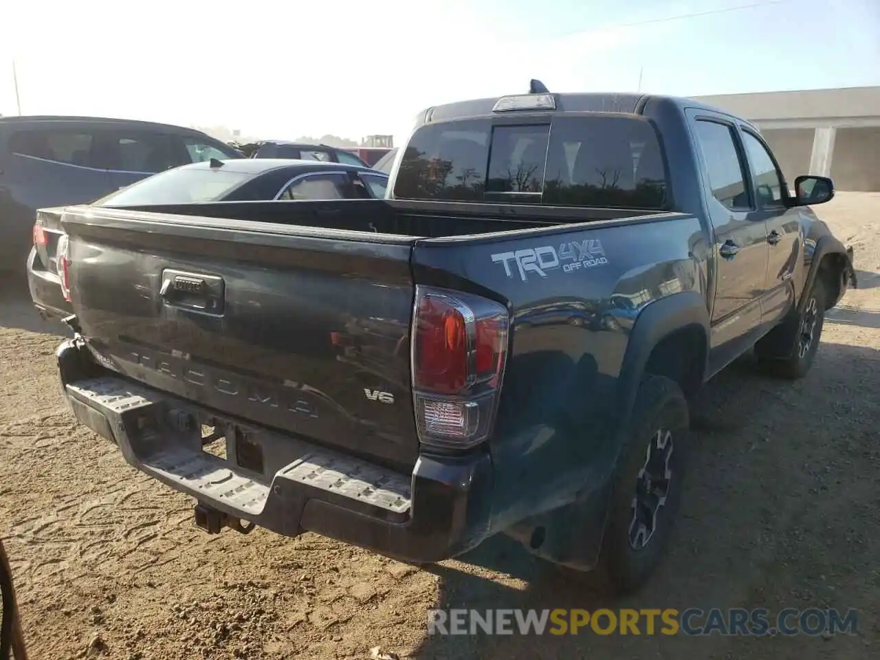 4 Photograph of a damaged car 3TMCZ5AN3MM397880 TOYOTA TACOMA 2021