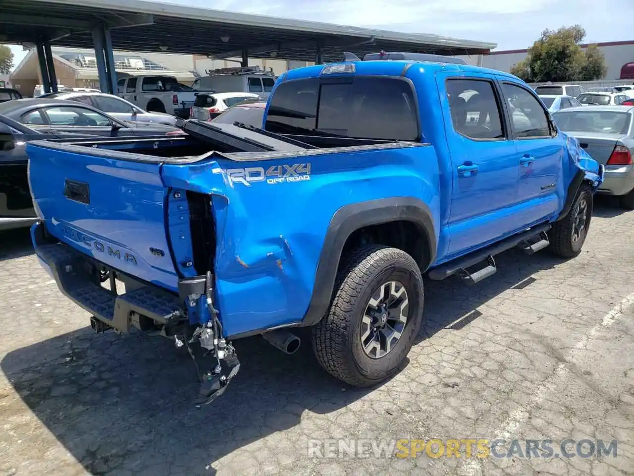 4 Photograph of a damaged car 3TMCZ5AN3MM398706 TOYOTA TACOMA 2021