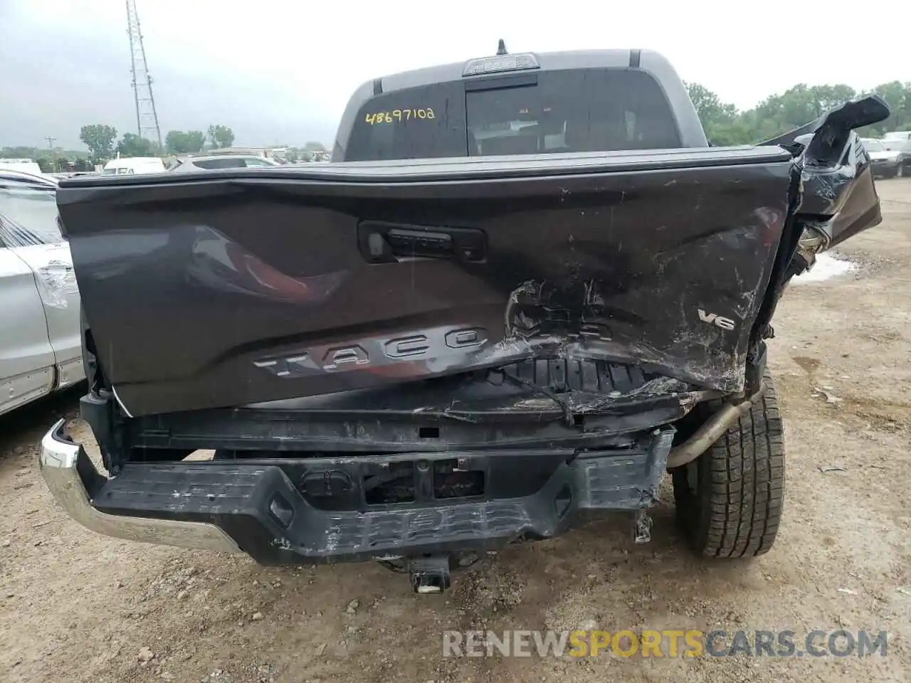 9 Photograph of a damaged car 3TMCZ5AN3MM400177 TOYOTA TACOMA 2021