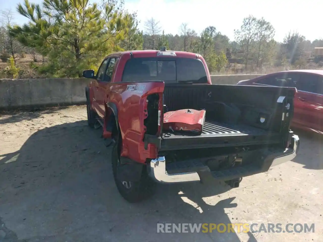 3 Photograph of a damaged car 3TMCZ5AN3MM413706 TOYOTA TACOMA 2021