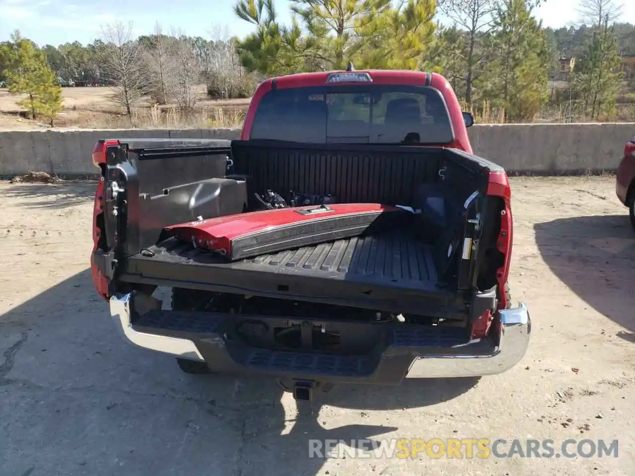 9 Photograph of a damaged car 3TMCZ5AN3MM413706 TOYOTA TACOMA 2021