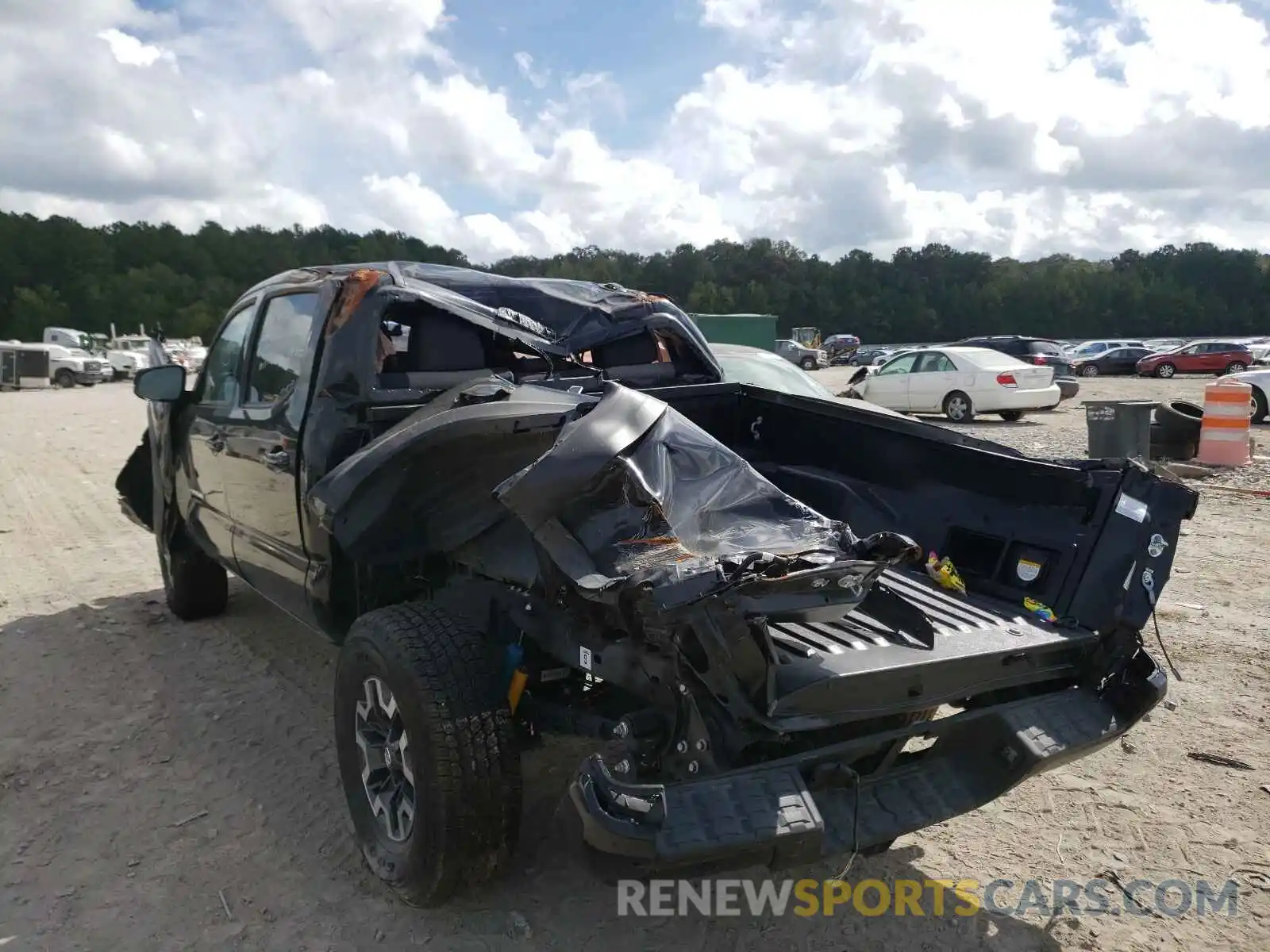 3 Photograph of a damaged car 3TMCZ5AN3MM419294 TOYOTA TACOMA 2021