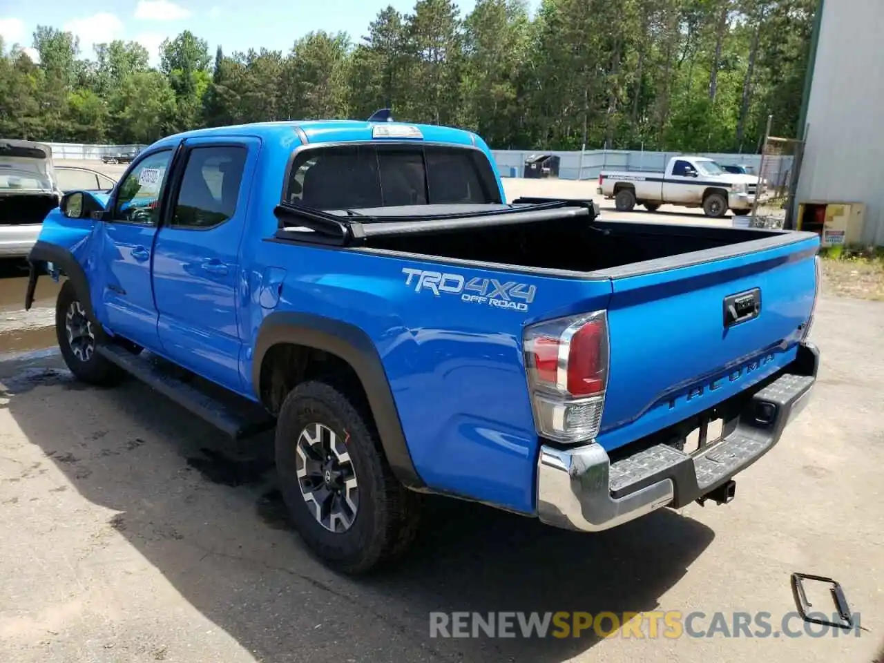 3 Photograph of a damaged car 3TMCZ5AN3MM422535 TOYOTA TACOMA 2021