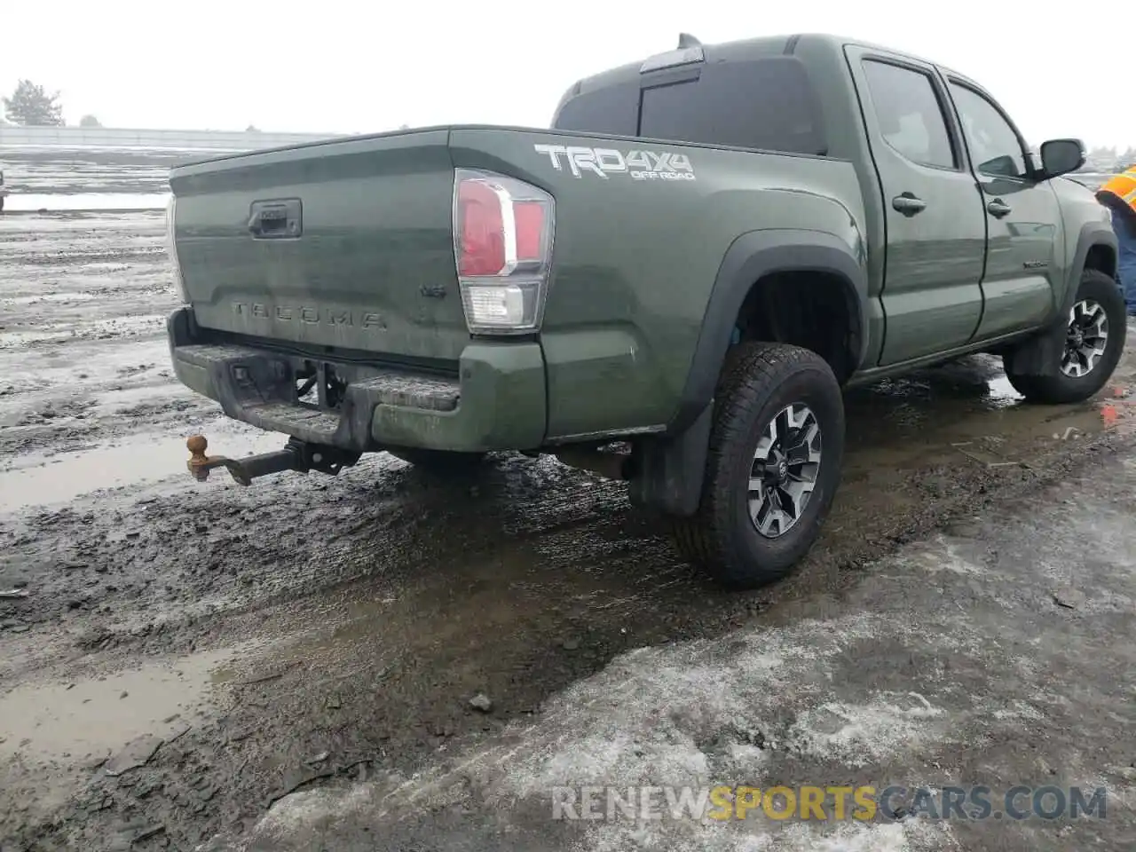 4 Photograph of a damaged car 3TMCZ5AN3MM429159 TOYOTA TACOMA 2021