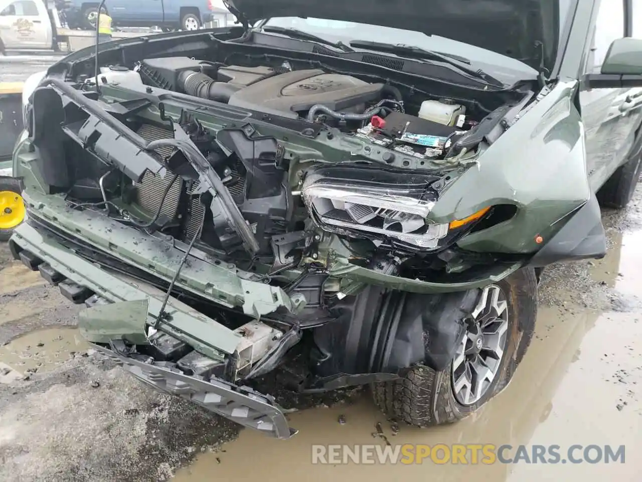 9 Photograph of a damaged car 3TMCZ5AN3MM429159 TOYOTA TACOMA 2021