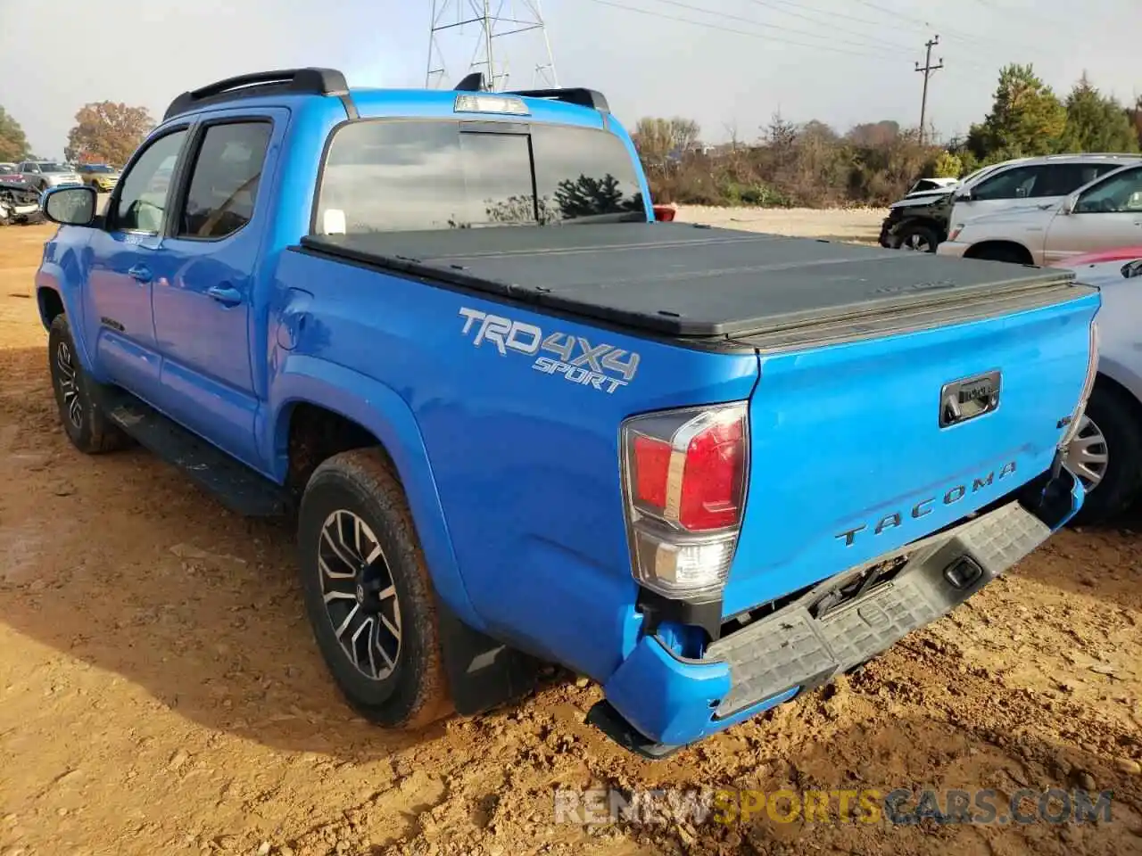 3 Фотография поврежденного автомобиля 3TMCZ5AN3MM431512 TOYOTA TACOMA 2021