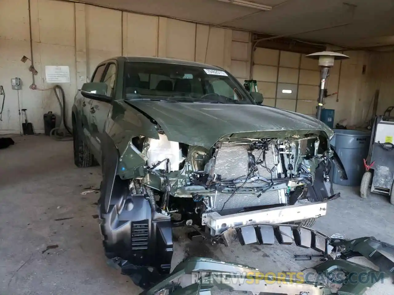 1 Photograph of a damaged car 3TMCZ5AN3MM436242 TOYOTA TACOMA 2021