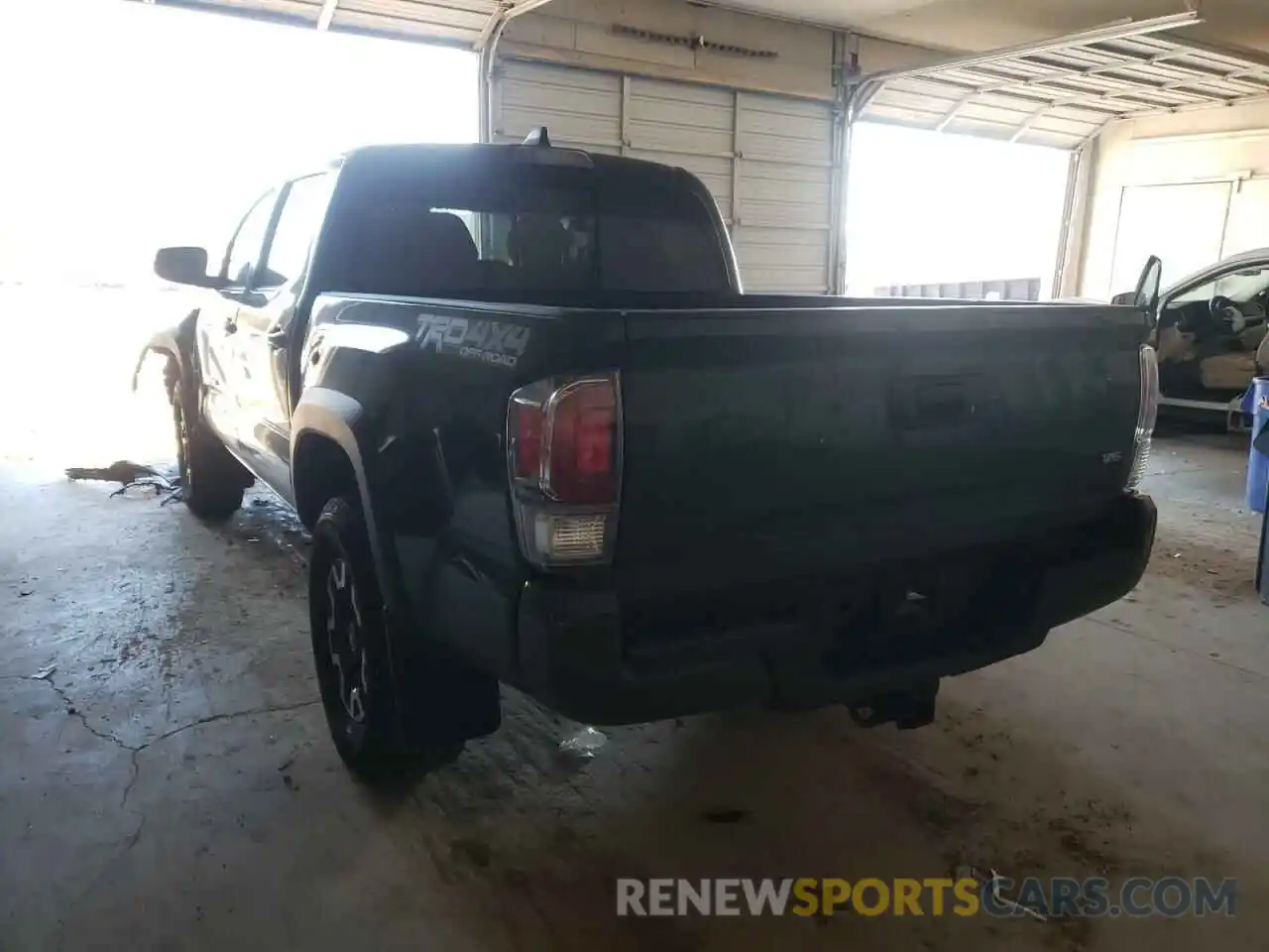 3 Photograph of a damaged car 3TMCZ5AN3MM436242 TOYOTA TACOMA 2021